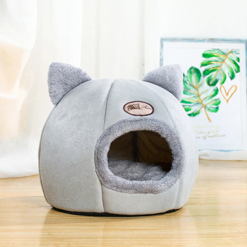 Cama Aconchegante para Gatos e Cães Pequenos – Toque Macio e Conforto no Inverno 🐾❄️