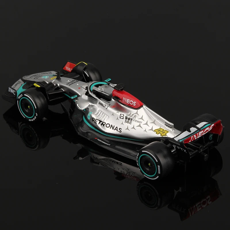 Bburago-Formula One Diecast Cars, Fórmula Um Brinquedo Modelo, F1 Mercedes AMG Team W13