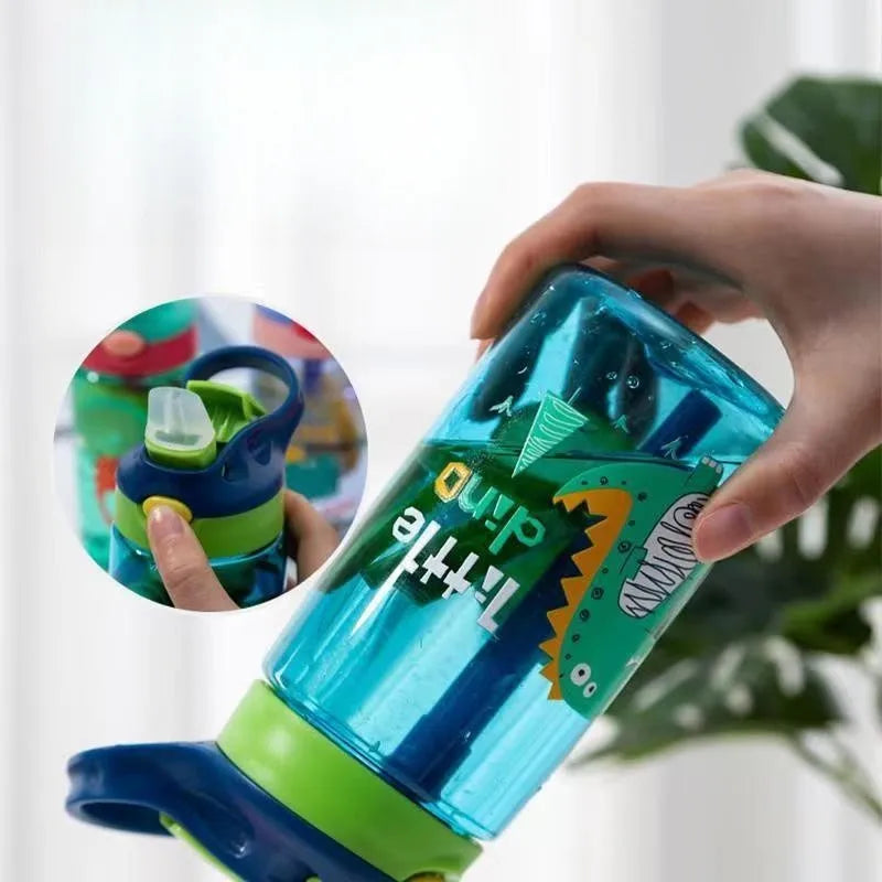 Garrafa de água infantil com canudo para crianças/bebês